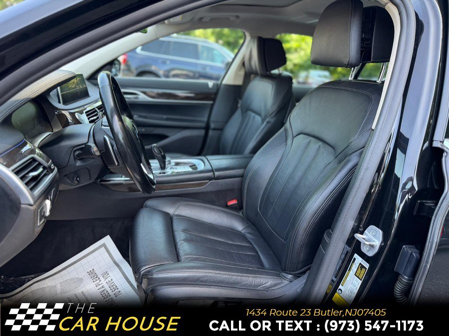 Used 2021 BMW 740i RWD image 16
