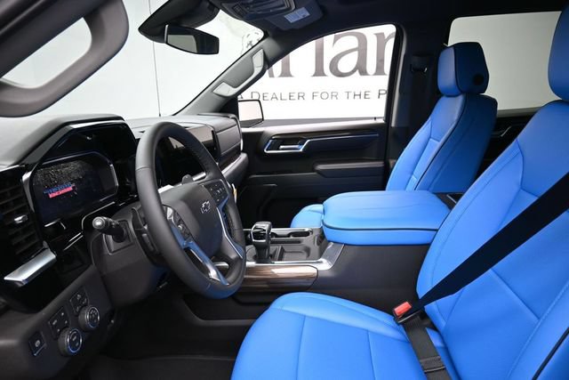 New 2026 Chevrolet Silverado 1500 LT Trail Boss w/ LPO, Dark Essentials Package AWD/4WD image 9