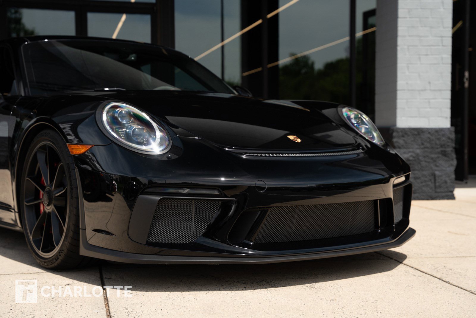 Used 2018 Porsche 911 GT3 RWD image 2