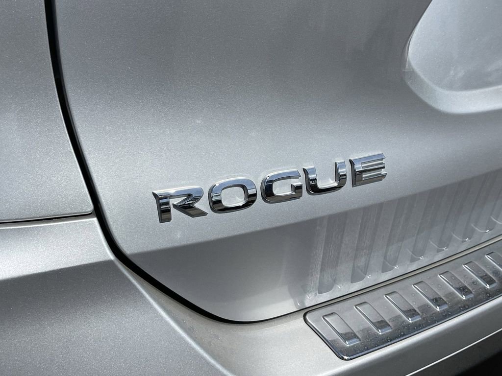 Used 2018 Nissan Rogue S image 8