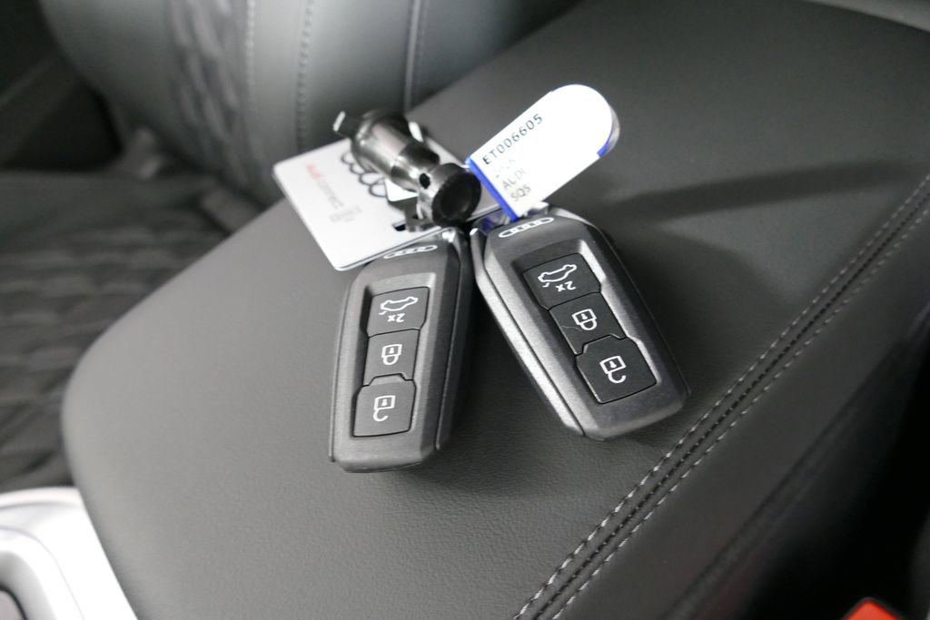 New 2026 Audi SQ5 Premium Plus image 19