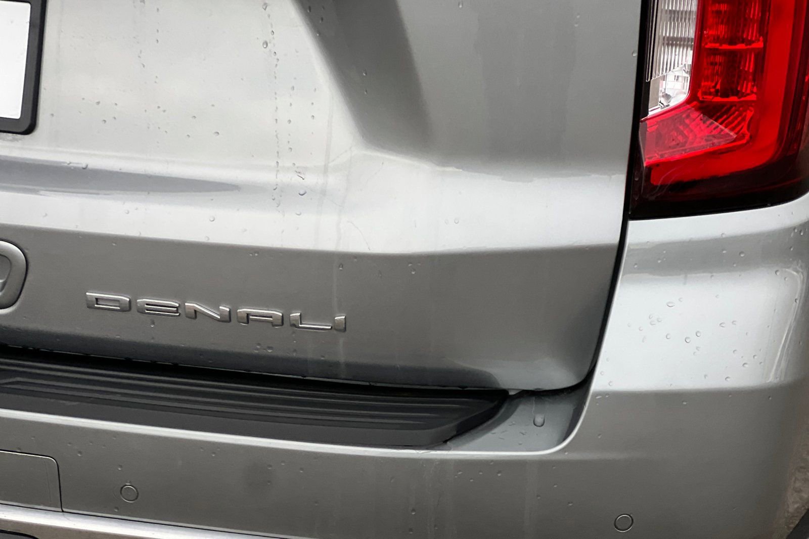 Used 2024 GMC Yukon Denali w/ Advanced Technology Package image 31