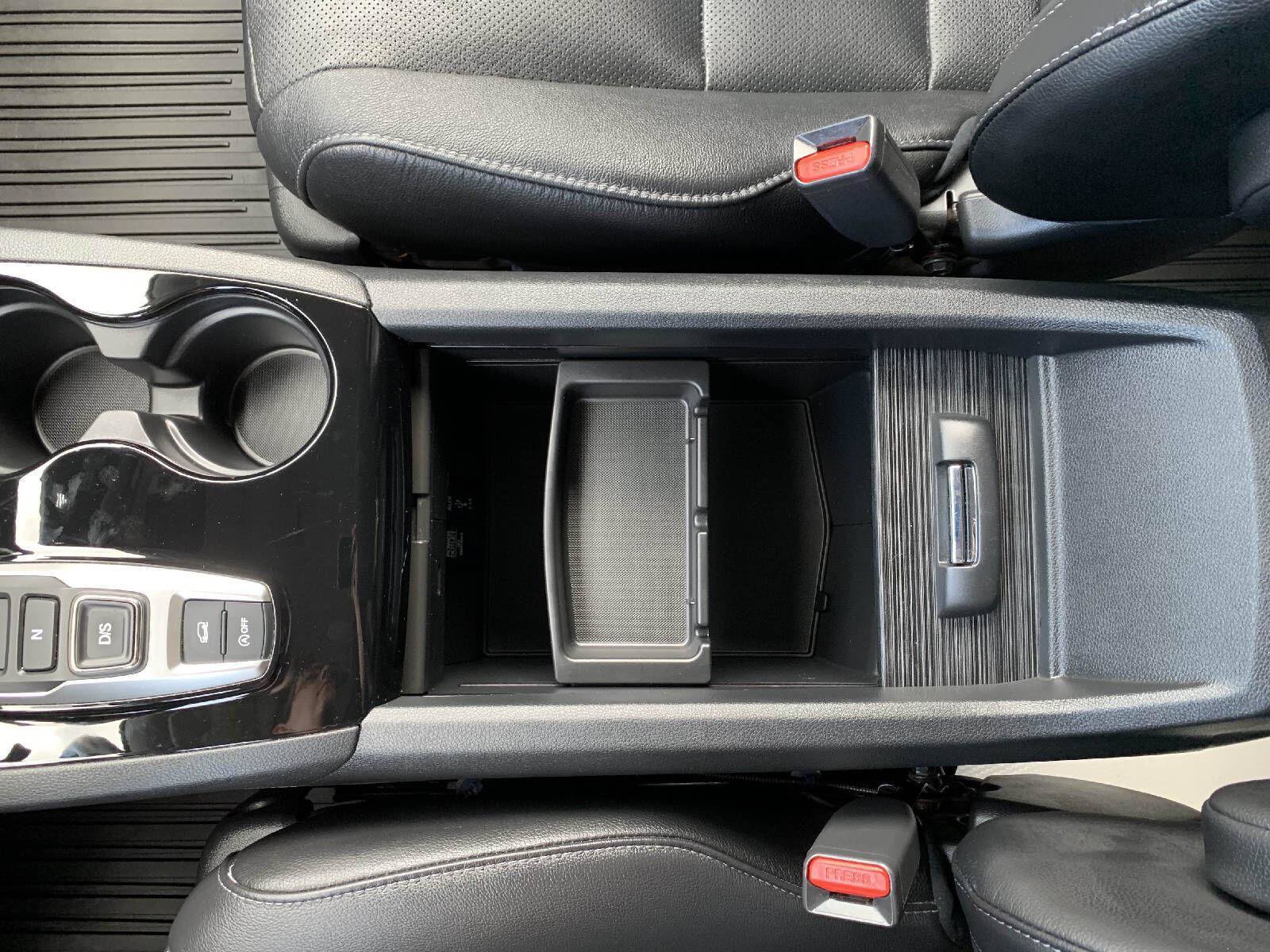 Used 2016 Honda Pilot Elite image 32