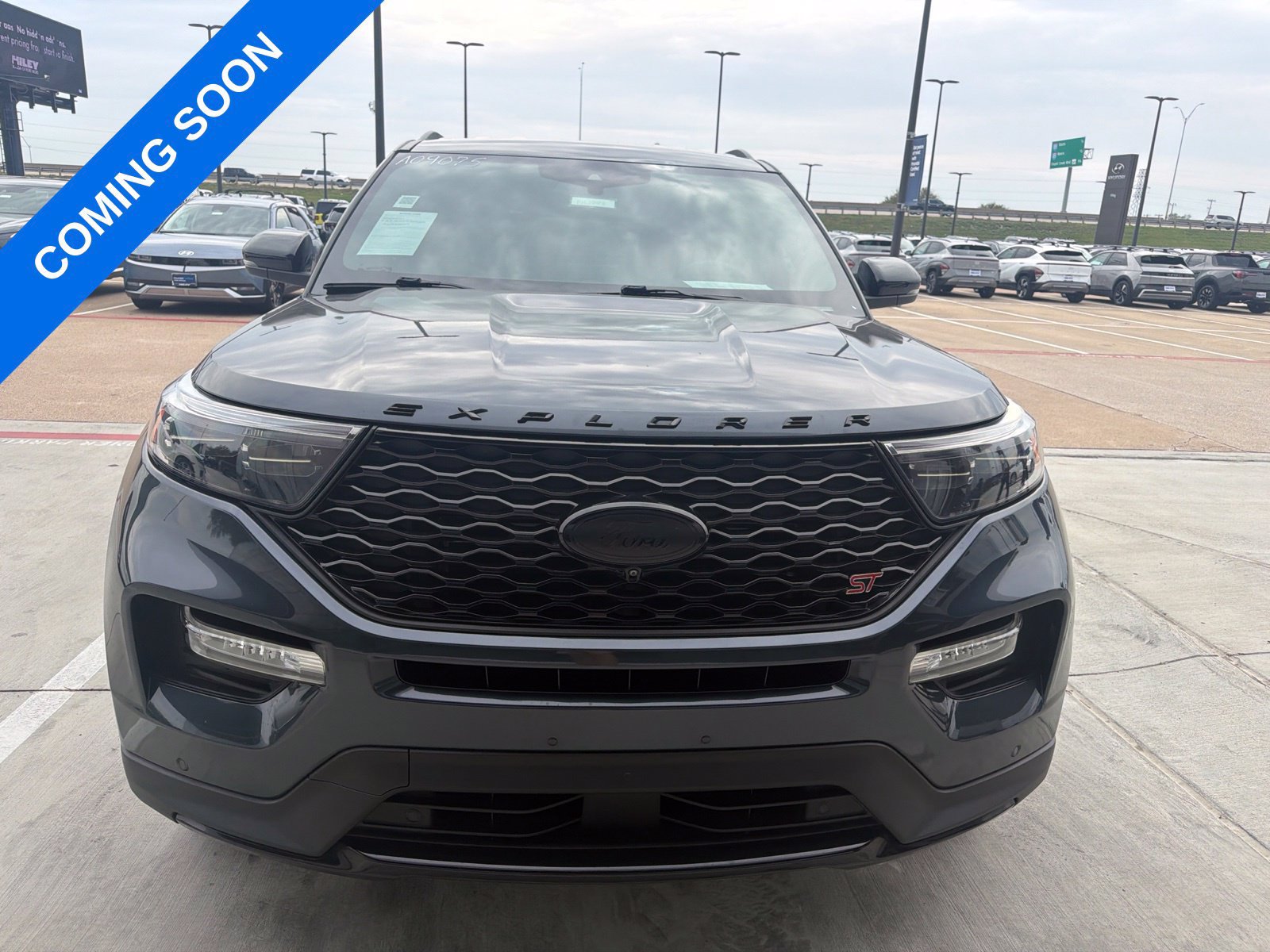 Used 2022 Ford Explorer ST w/ Equipment Group 401A RWD image 2