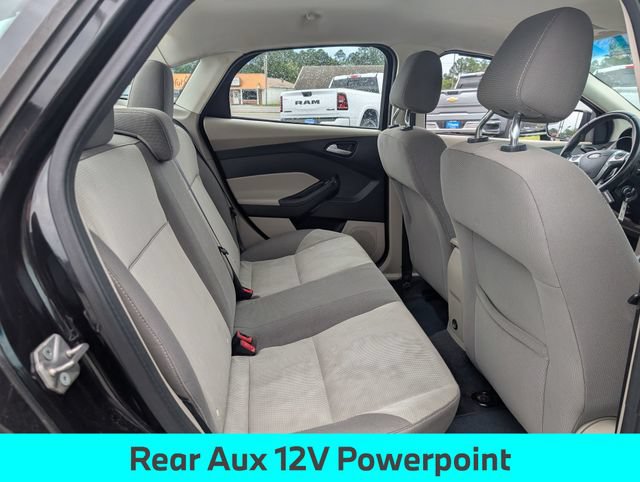 Used 2012 Ford Focus SE FWD image 25