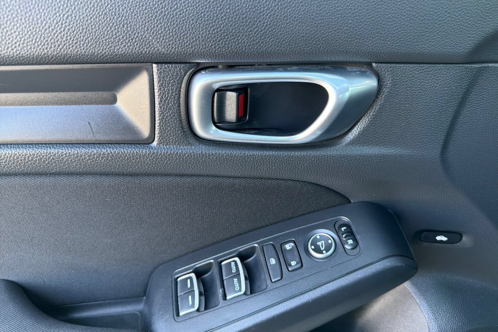 Used 2023 Honda Civic Sport image 11