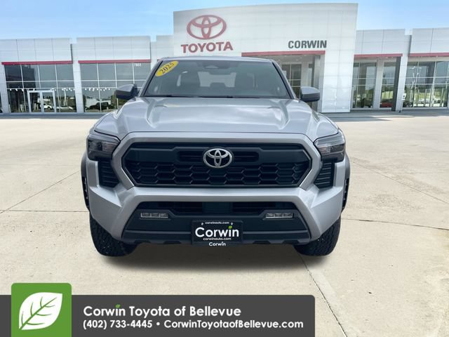 Used 2025 Toyota Tacoma TRD Off-Road AWD/4WD image 16