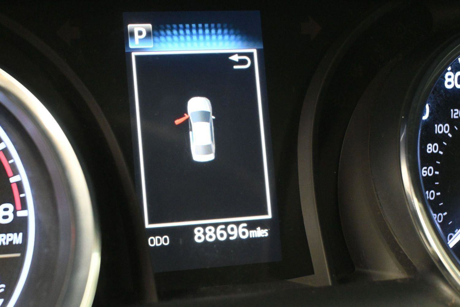 Used 2020 Toyota Camry SE FWD image 3
