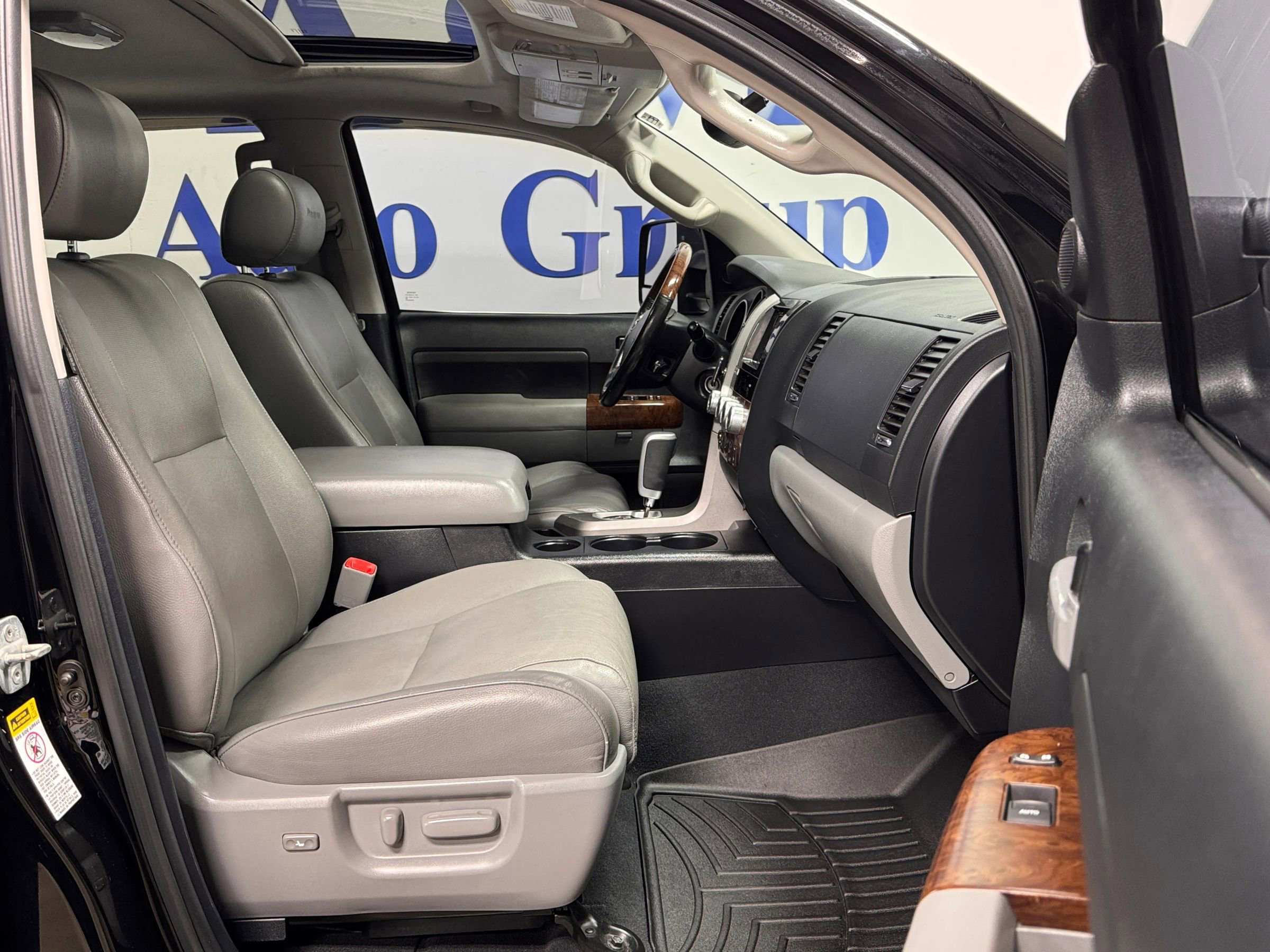 Used 2012 Toyota Tundra Limited image 7