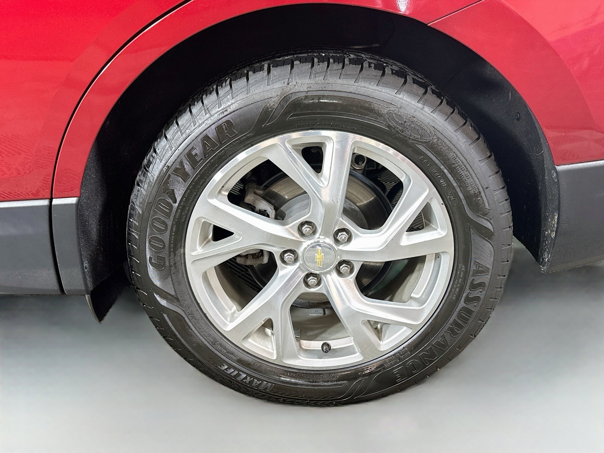 Used 2018 Chevrolet Equinox Premier FWD image 28
