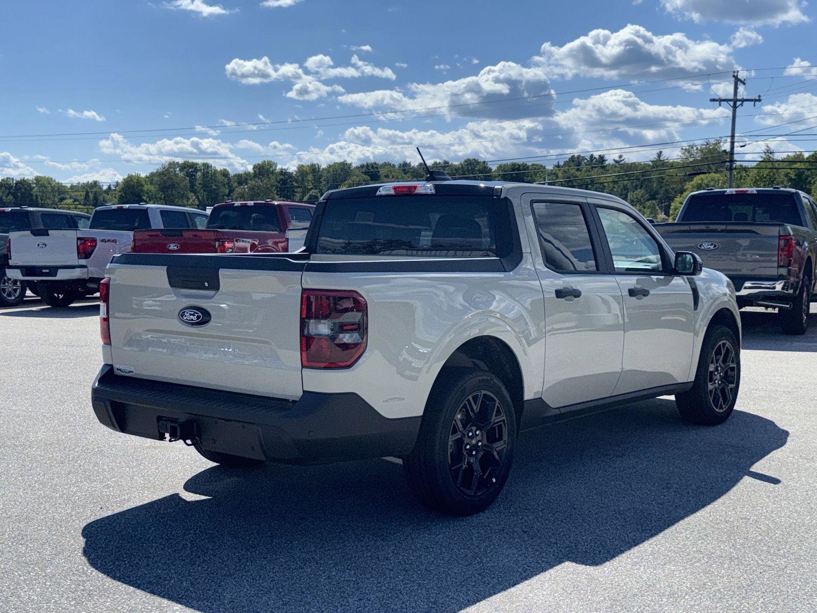 New 2025 Ford Maverick XLT w/ XLT Luxury Package image 5