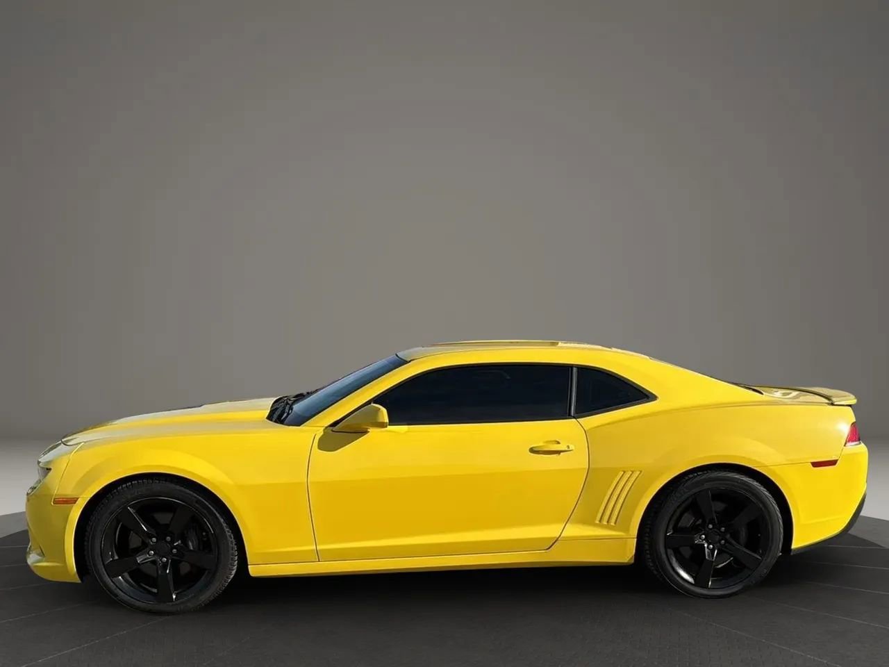 Used 2015 Chevrolet Camaro SS w/ Rear Vision Package image 15