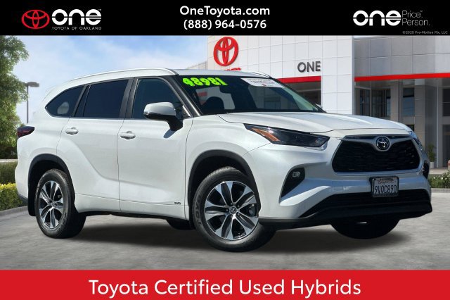 Certified 2026 Toyota Highlander XLE