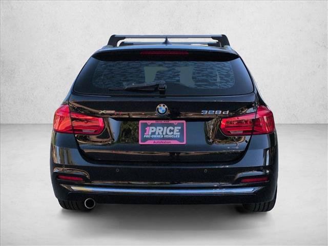 Used 2018 BMW 328d xDrive Wagon AWD/4WD image 7