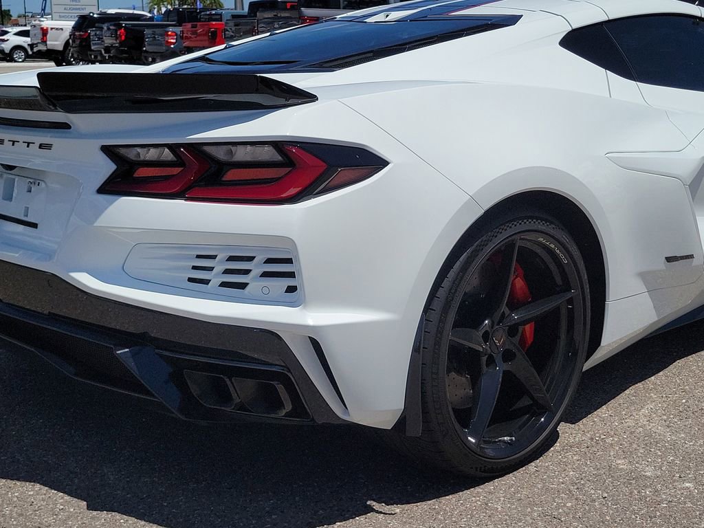 Used 2025 Chevrolet Corvette E-Ray image 10