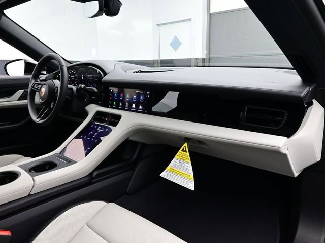 New 2026 Porsche Taycan 4S AWD/4WD image 18