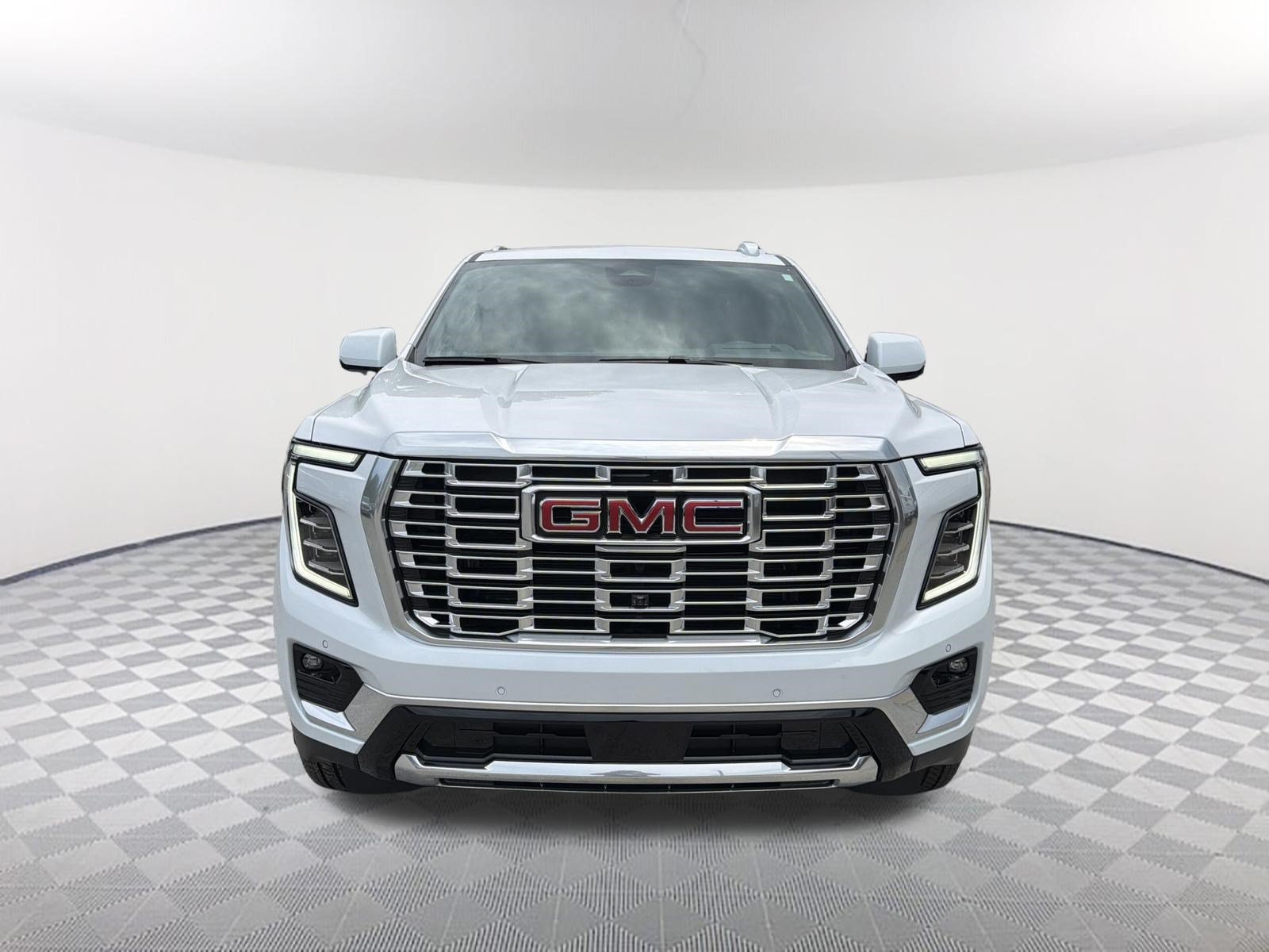 New 2026 GMC Yukon Denali w/ Denali Reserve Package AWD/4WD image 2