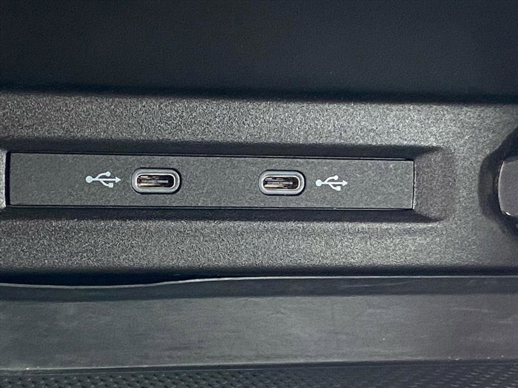 Certified 2022 Volkswagen Taos S image 18