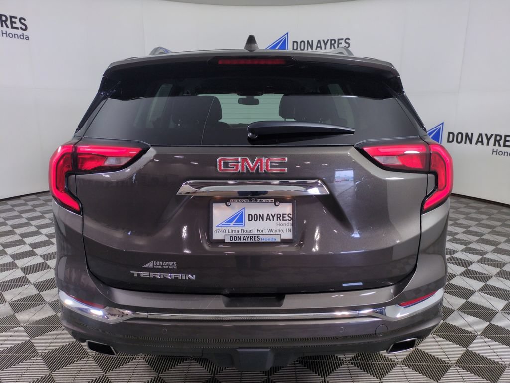 Used 2019 GMC Terrain Denali w/ LPO, Floor Liner Package FWD image 4