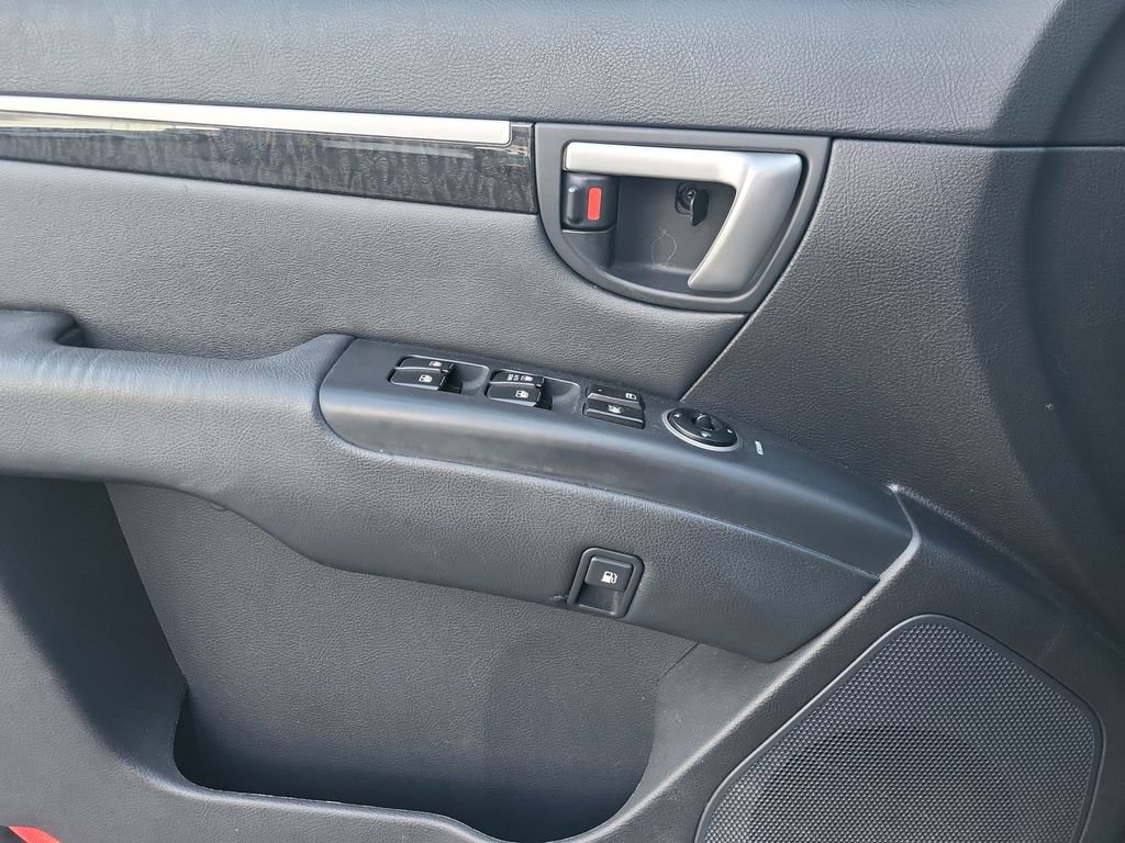 Used 2007 Hyundai Santa Fe SE image 10