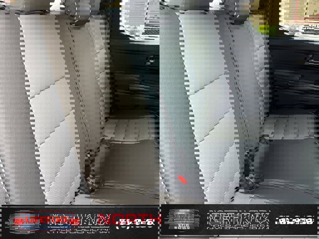 Used 2024 Toyota Tacoma TRD Off-Road image 23