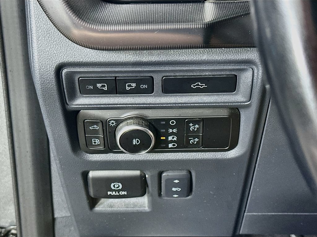 Used 2024 Ford F150 Platinum AWD/4WD image 24