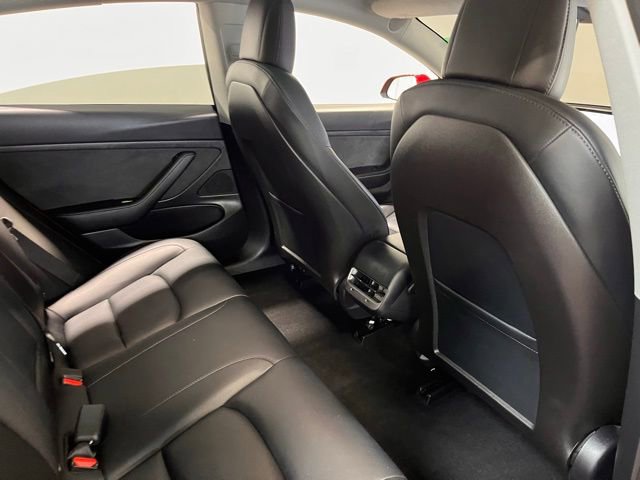 Used 2020 Tesla Model 3 Standard Range Plus image 14