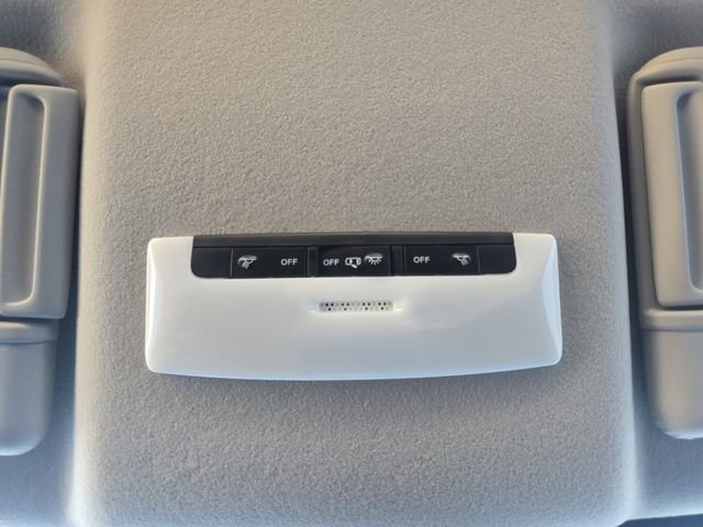 Certified 2025 Nissan Versa SV w/ Trunk Package image 7