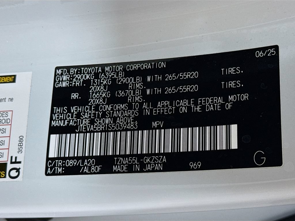 Certified 2025 Toyota 4Runner Limited AWD/4WD image 36