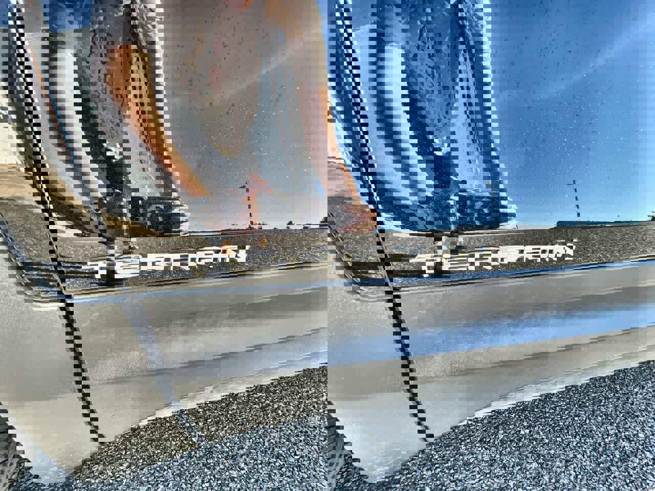 Used 2024 GMC Terrain SLE image 29