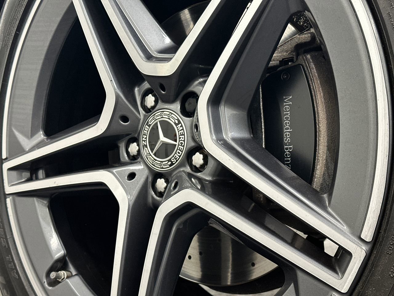 Used 2023 Mercedes-Benz GLS 580 4MATIC image 5