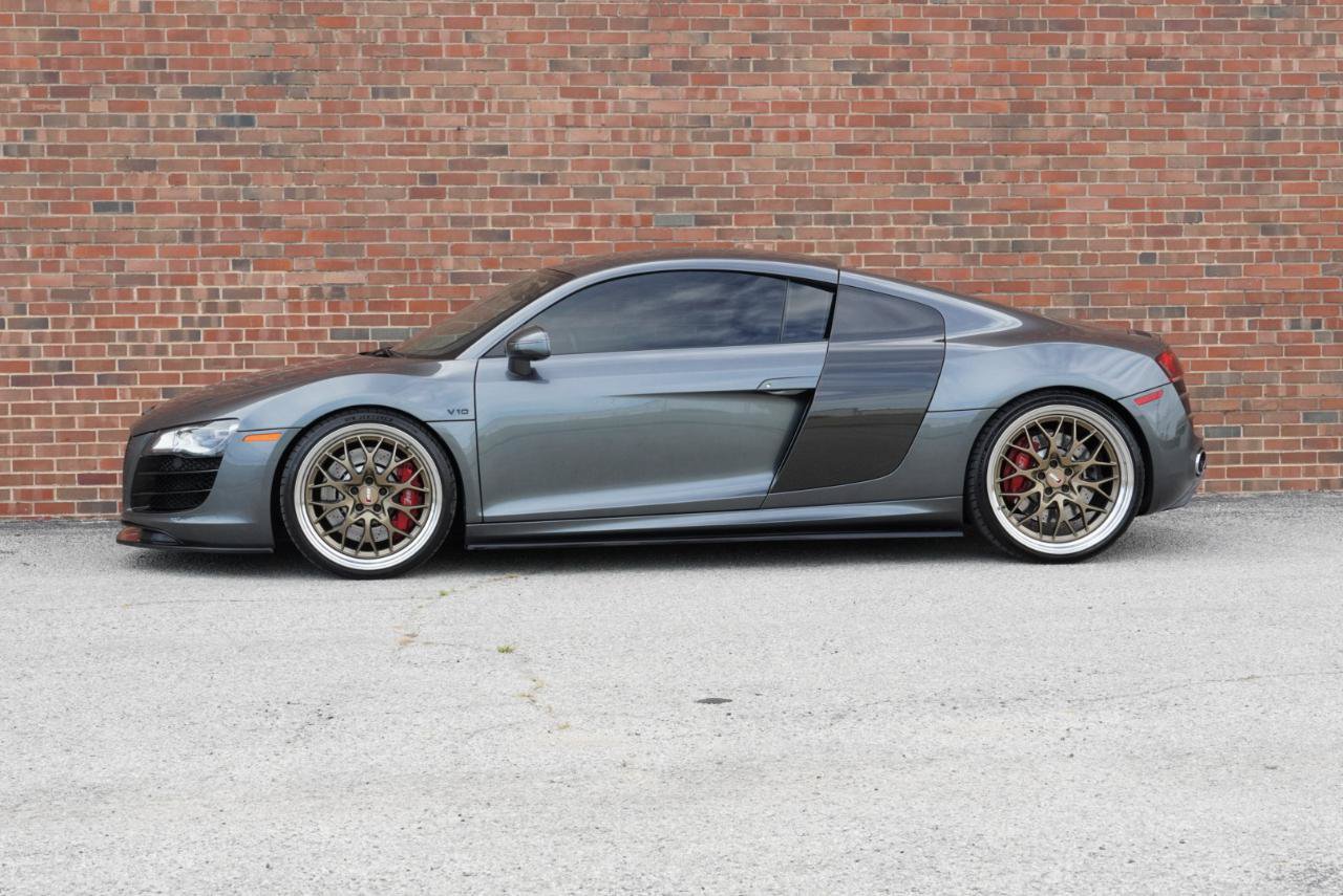 Used 2012 Audi R8 V10 AWD/4WD image 3