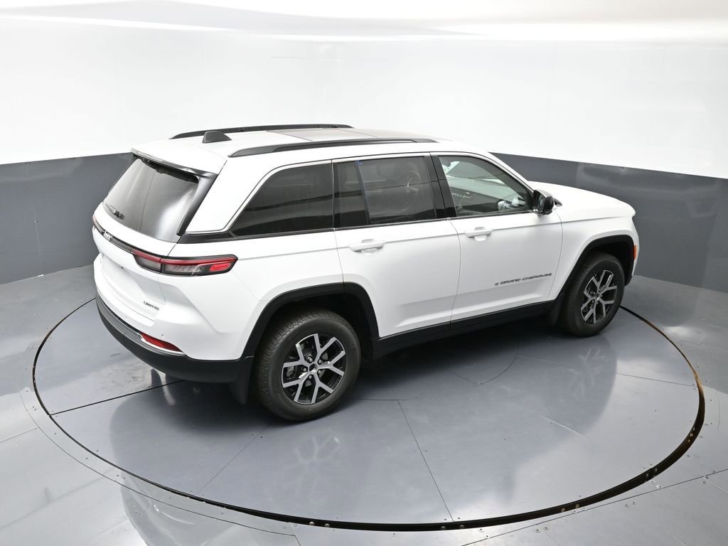 New 2025 Jeep Grand Cherokee Limited w/ Luxury Tech Group II image 26