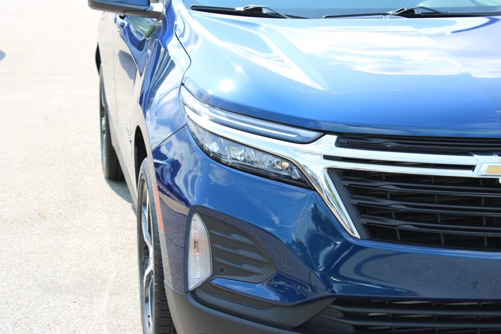 Used 2022 Chevrolet Equinox LT AWD/4WD image 2