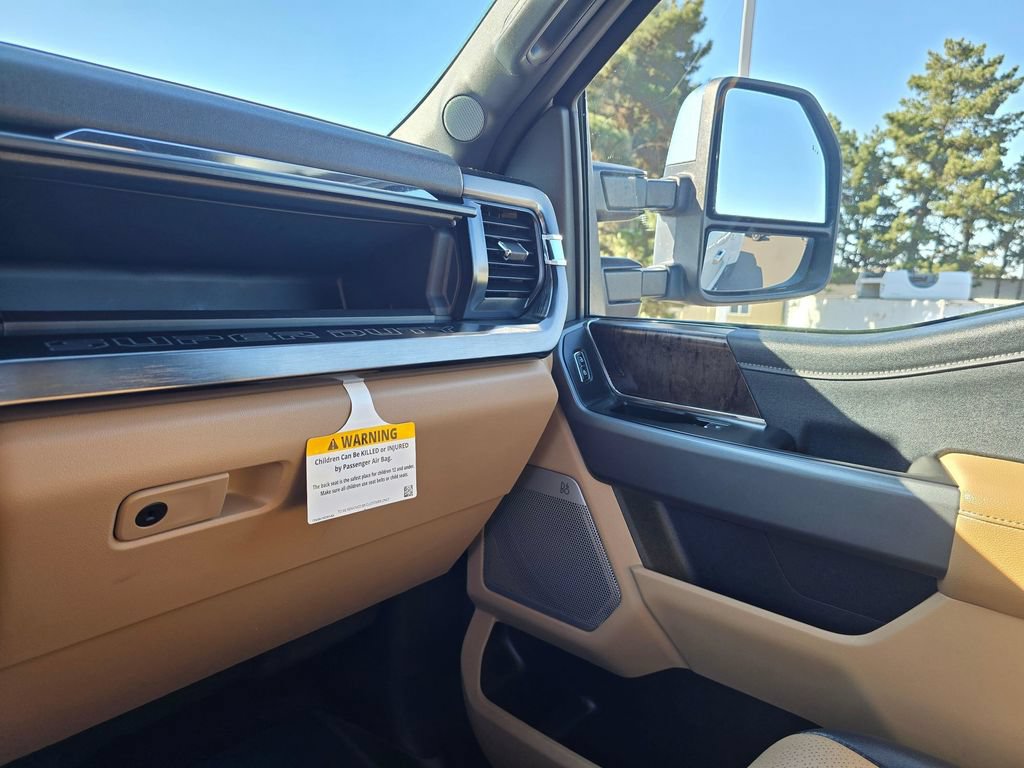 Used 2026 Ford F350 Lariat w/ Lariat Premium Package AWD/4WD image 28