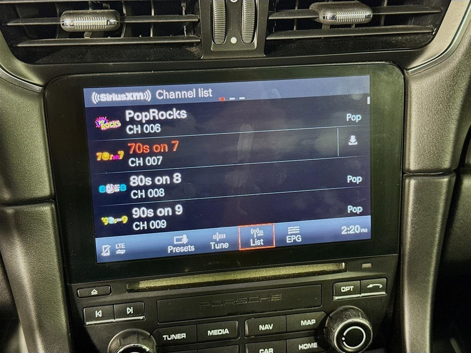 Used 2018 Porsche 911 Targa 4 GTS image 14