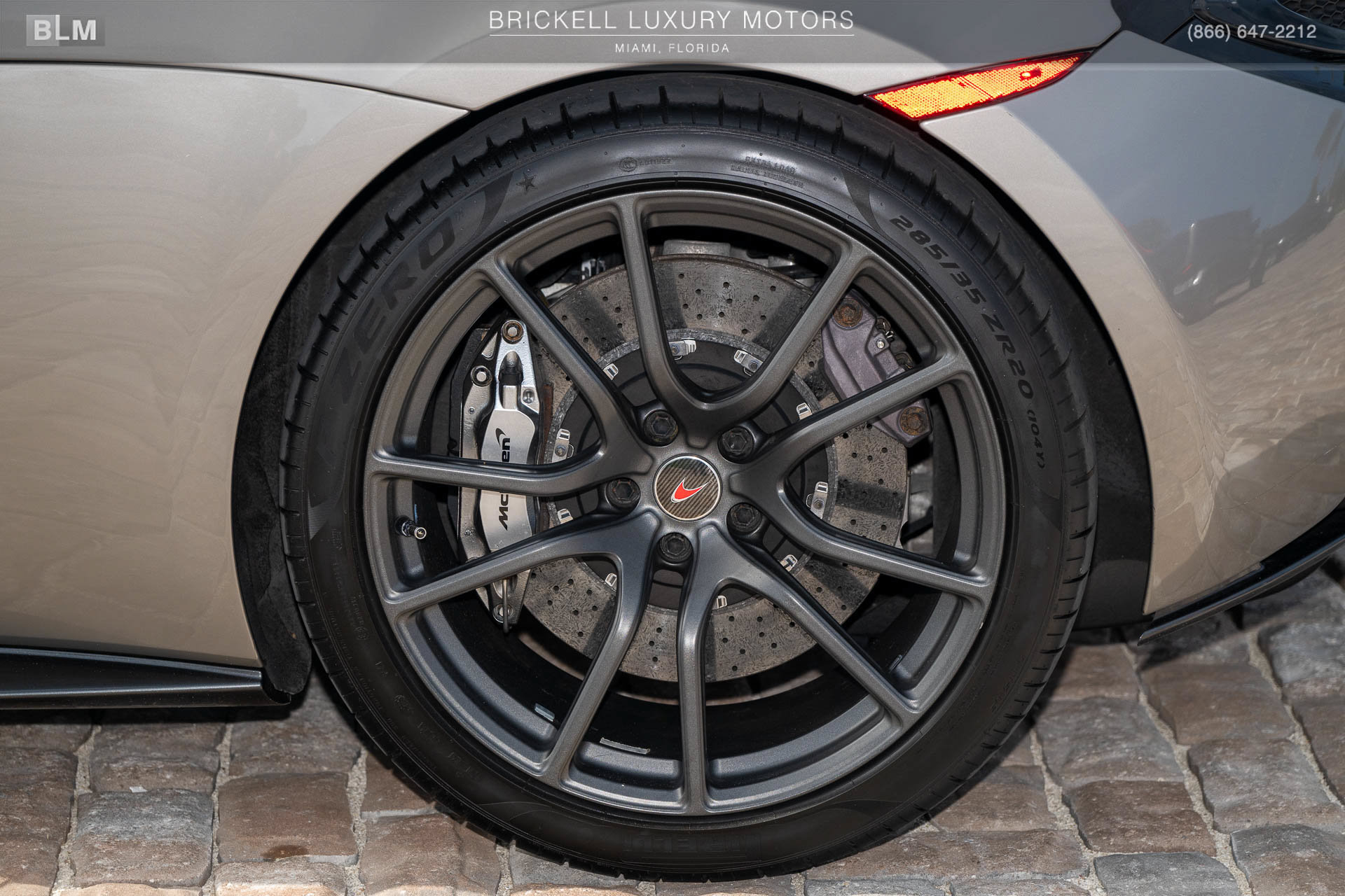 Used 2018 McLaren 570S Coupe RWD image 45