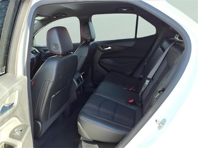 Used 2022 Chevrolet Equinox RS w/ Infotainment Package image 8