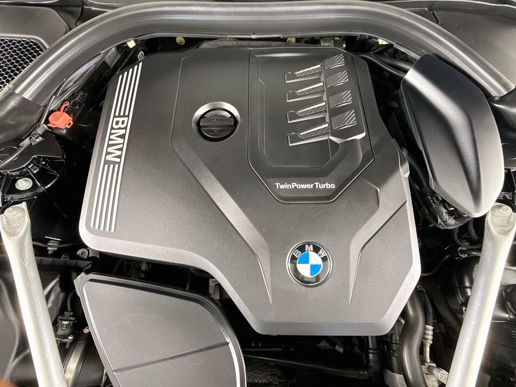 Used 2020 BMW 530i w/ Convenience Package RWD image 24