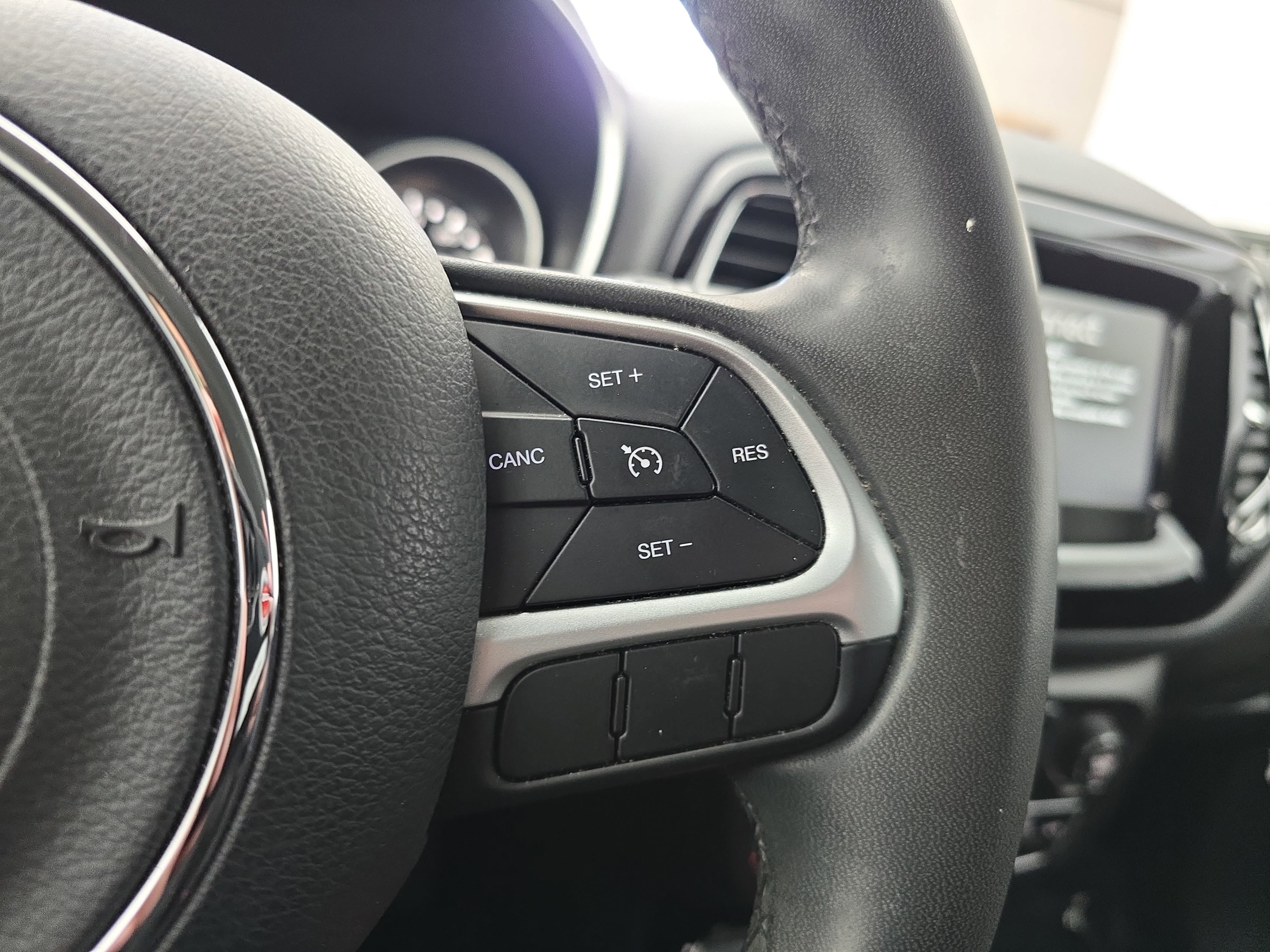Used 2021 Jeep Compass Latitude image 17
