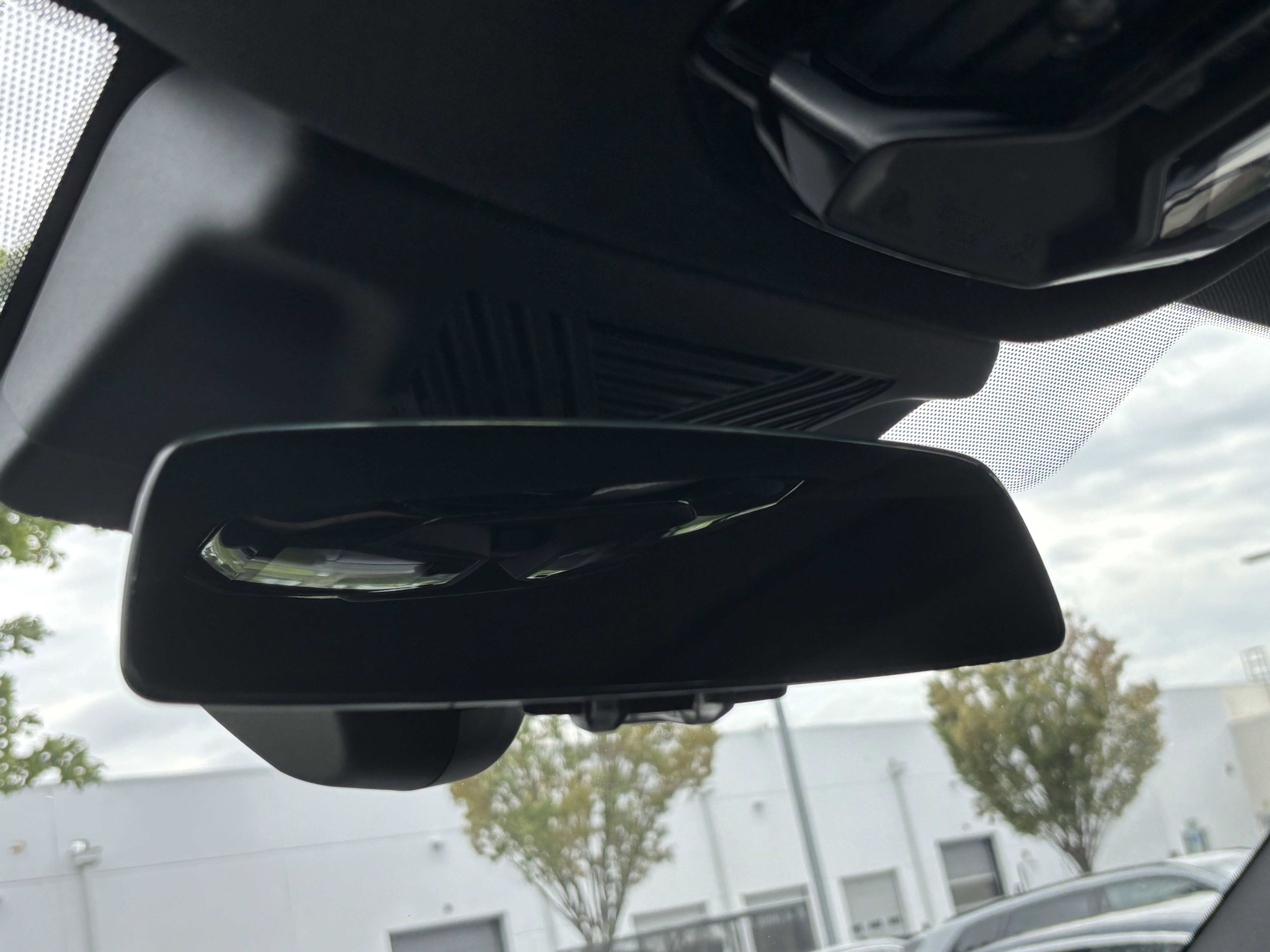 Used 2026 BMW i5 eDrive40 w/ M Sport Package image 30