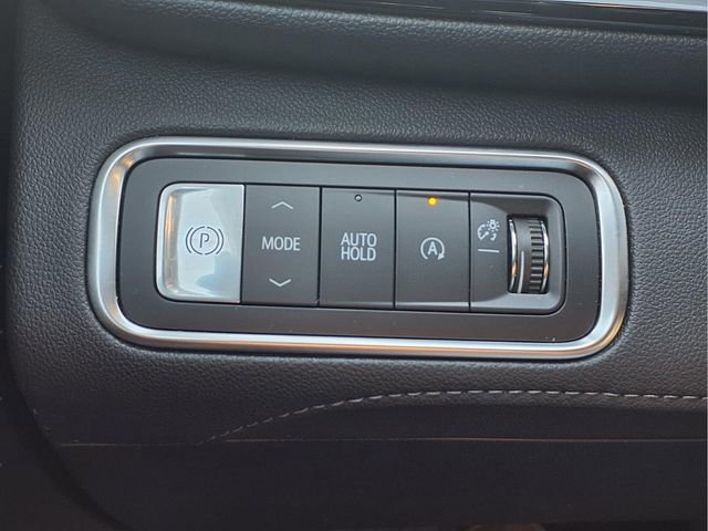 Certified 2025 Buick Enclave Preferred image 14