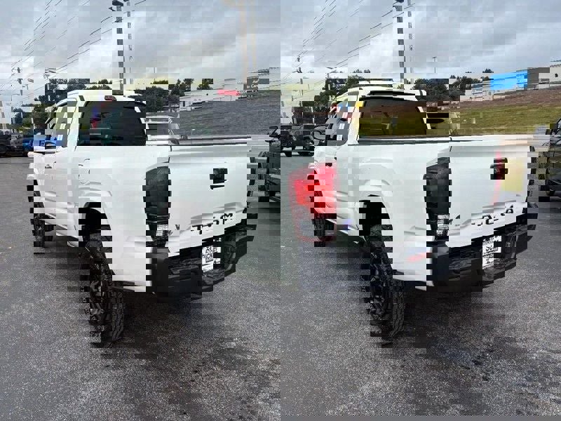 Used 2021 Toyota Tacoma SR image 6