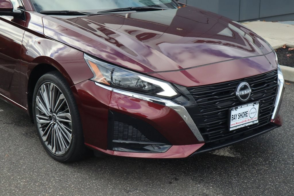 Certified 2025 Nissan Altima 2.5 SL AWD/4WD image 3