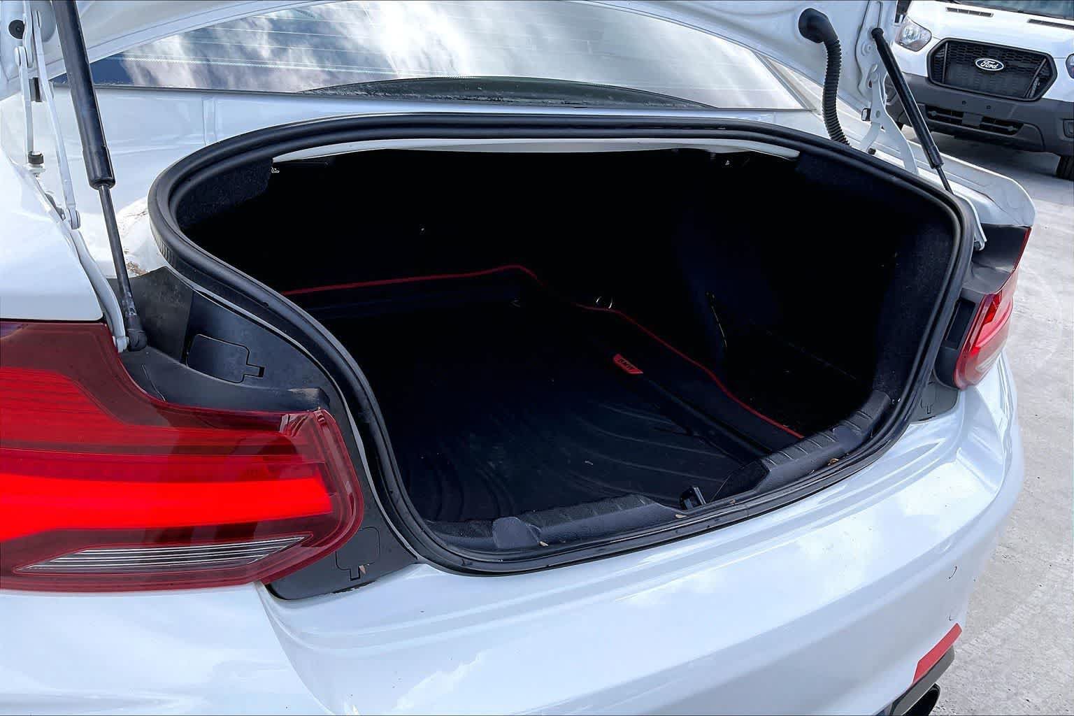 Used 2017 BMW M2 RWD image 17