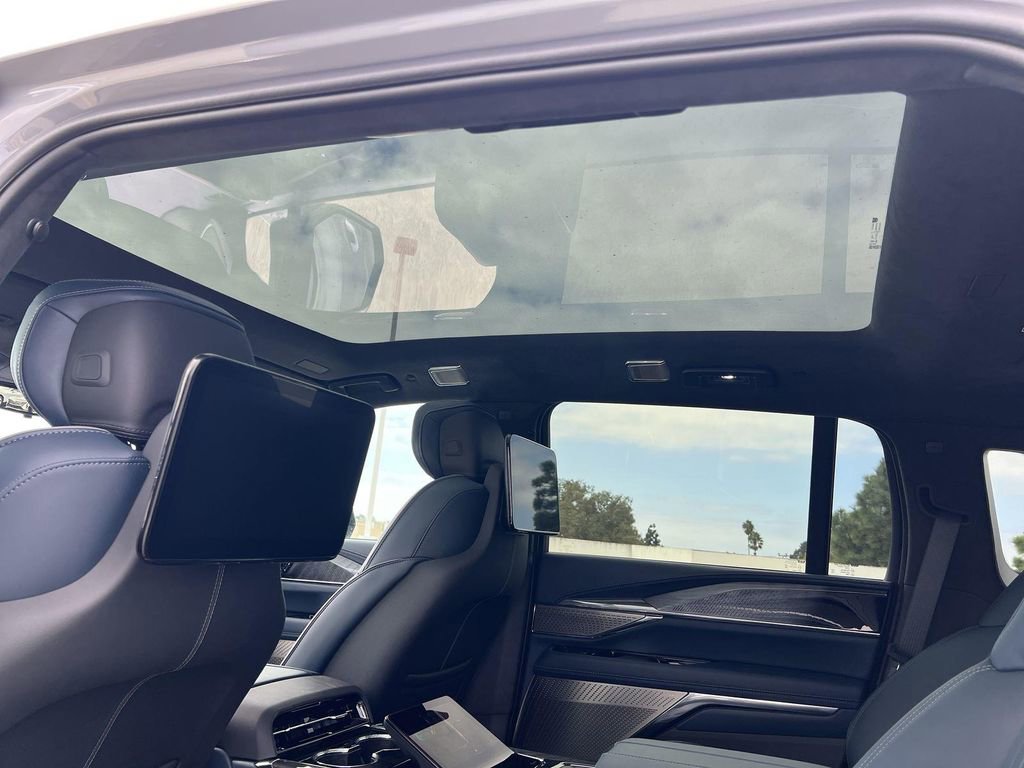 New 2026 Cadillac Escalade IQ Luxury 2 image 28