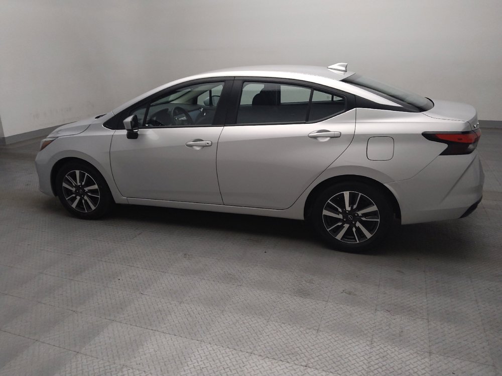 Used 2025 Nissan Versa SV FWD image 3