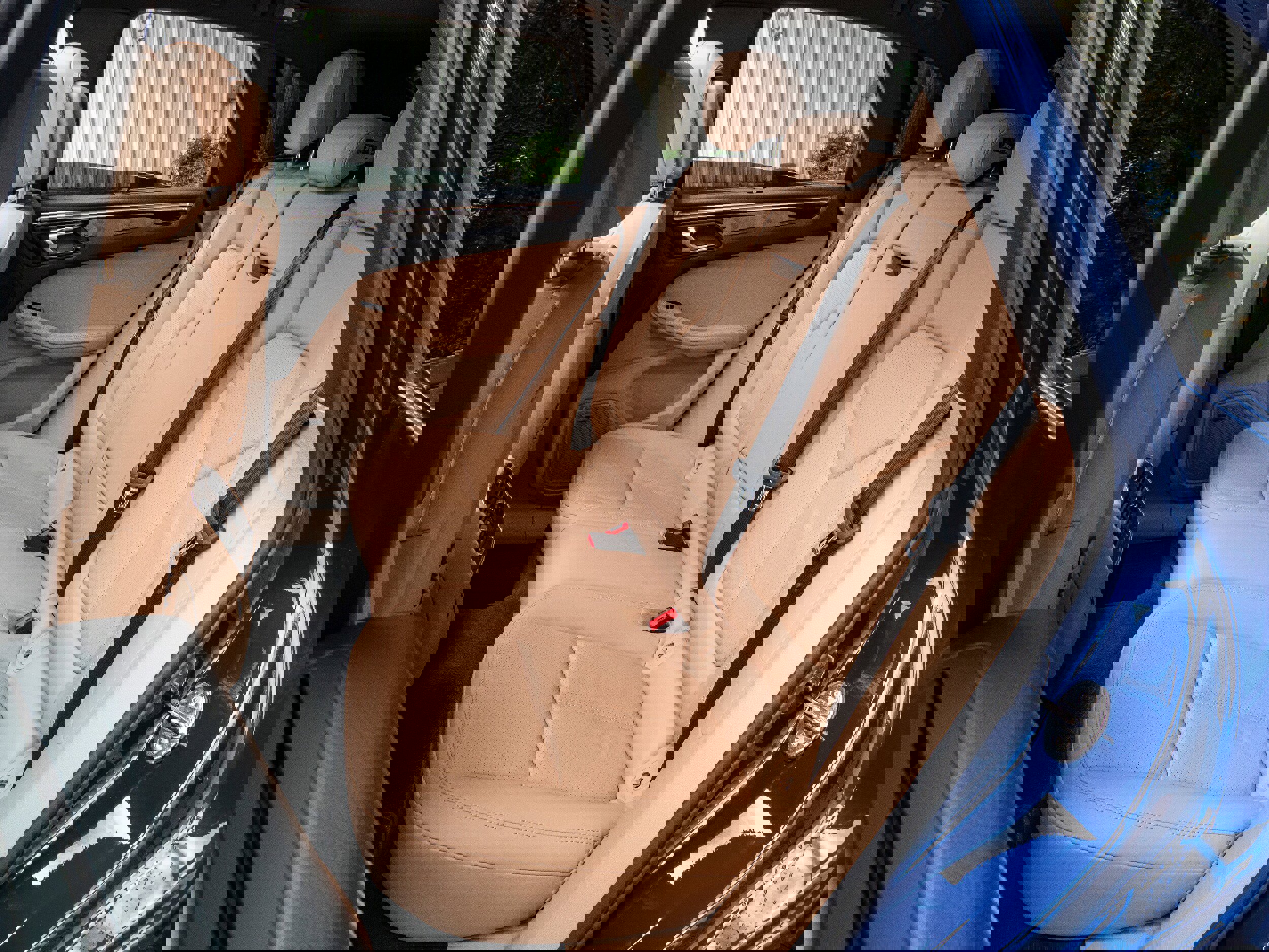 Used 2024 Porsche Macan image 37