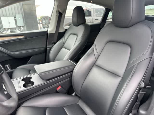 Used 2024 Tesla Model Y Long Range AWD/4WD image 5