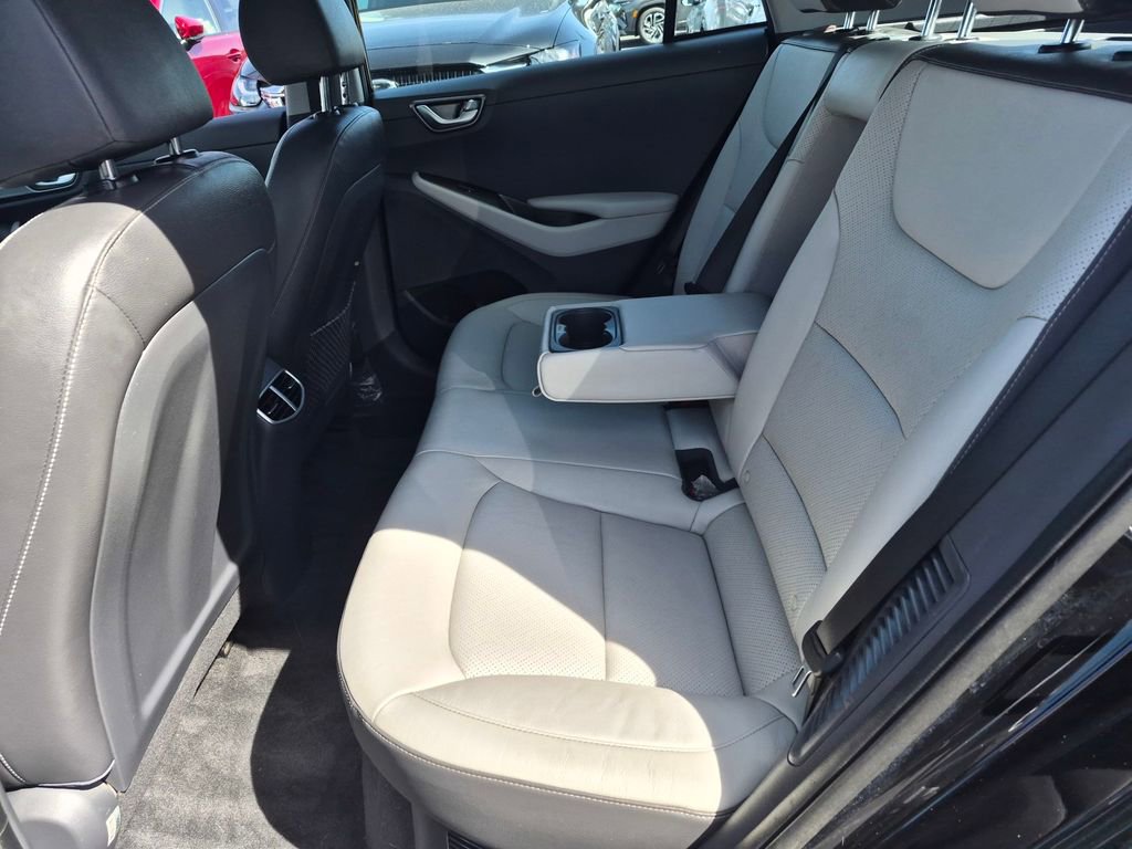 Used 2022 Hyundai Ioniq Limited image 29